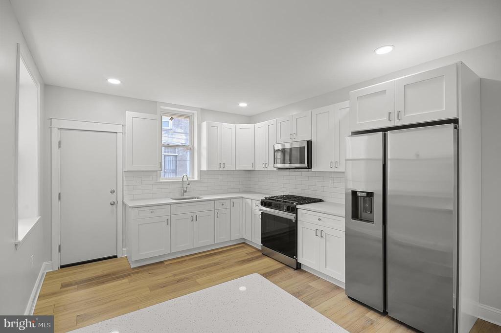 5860 Osage Ave in Philadelphia, PA - Building Photo