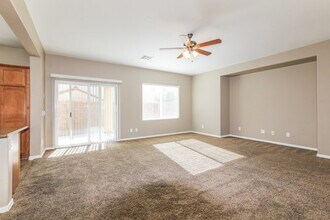 7101 River Meadows Ave in Las Vegas, NV - Building Photo - Building Photo