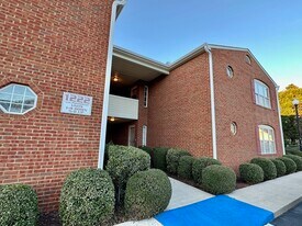 1222 Vía Ponticello in Florence, SC - Building Photo