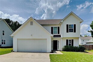 101 St Ann Cir in Dallas, GA - Building Photo