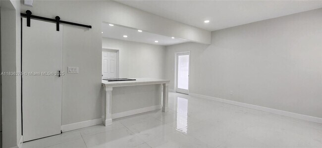 830 NE 143rd St in North Miami, FL - Building Photo - Building Photo