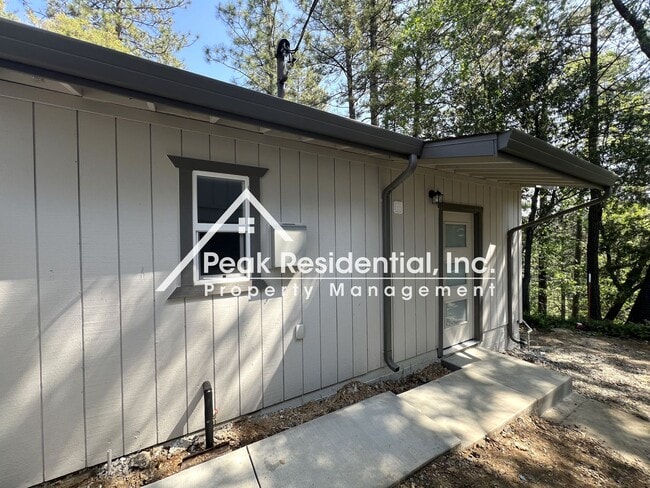 3173 Ridge Ct in Placerville, CA - Building Photo - Building Photo