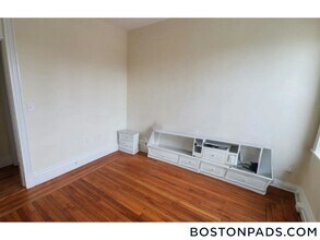 29 Park Dr in Boston, MA - Building Photo - Building Photo