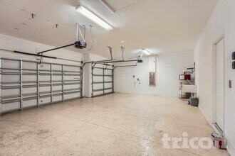 33164 Whisper Pointe Dr in Wesley Chapel, FL - Building Photo - Building Photo