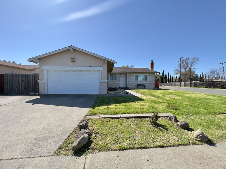 35 Marla Dr in American Canyon, CA - Building Photo