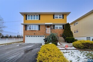 52 Elizabeth St in Garfield, NJ - Building Photo