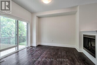 23 Kenneth Wood Cres in Toronto, ON - Building Photo - Building Photo