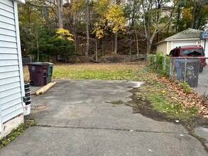 215 Stanley St in New Britain, CT - Building Photo - Building Photo