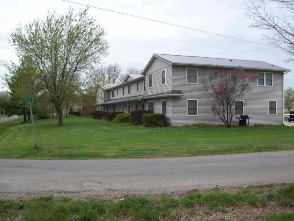 1615 N 6th Ave in Washington, IA - Building Photo