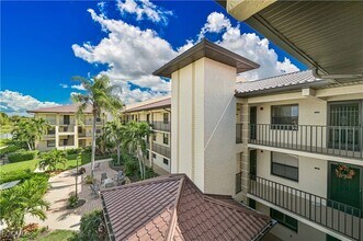 12621 Kelly Sands Way in Ft. Myers, FL - Building Photo - Building Photo