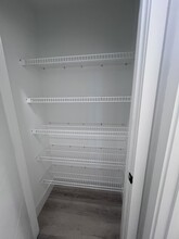 175 NW 31st St, Unit C2 in Miami, FL - Building Photo - Building Photo