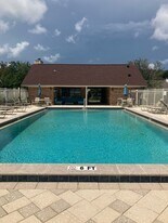 5001 Grande Dr in Pensacola, FL - Building Photo