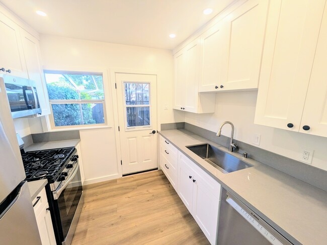 10999 Culver Blvd, Unit 10999