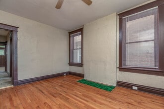 3952 De Tonty St, Unit First Floor in St. Louis, MO - Foto de edificio - Building Photo