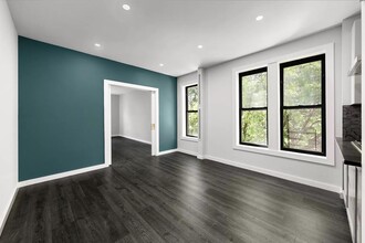 214 Bradhurst Ave. in New York, NY - Building Photo - Building Photo