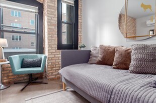 The North Hotel in Chicago, IL - Building Photo