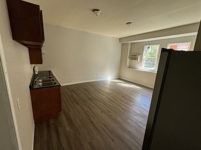 Roselawn Summit Apartments in Cincinnati, OH - Building Photo - Building Photo