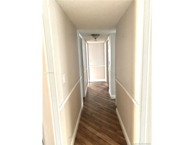 2820 Riverside Dr-Unit -1072 in Coral Springs, FL - Building Photo - Building Photo