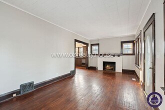 1525 Waverly Ave in Toledo, OH - Foto de edificio - Building Photo