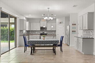 16124 Azure Key St in Winter Garden, FL - Foto de edificio - Building Photo