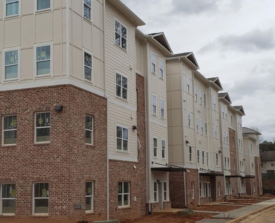 Abbington Perimeter Apartments in Decatur, GA - Foto de edificio