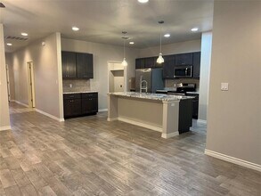 629 County Rd 306 in Jarrell, TX - Building Photo - Building Photo