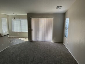 9741 W Heber Rd in Tolleson, AZ - Foto de edificio - Building Photo