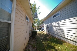 5434 Hampton Hill Cir in Tallahassee, FL - Building Photo - Building Photo
