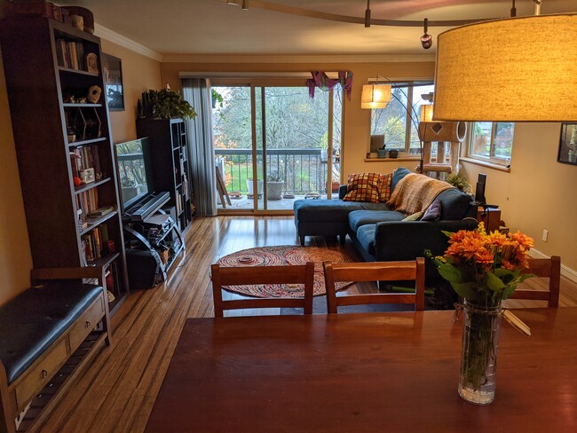 732 11th Ave, E., Unit #206 in Seattle, WA - Foto de edificio - Building Photo