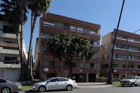 314 S St Andrews Pl Apartments in Los Angeles, CA - Building Photo - Building Photo