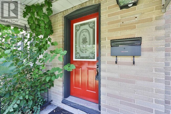 68 Oriole Ave in Mississauga, ON - Building Photo - Building Photo