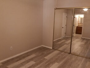 2800 Vail Ave SE in Albuquerque, NM - Building Photo - Building Photo