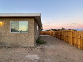 140 W Upjohn Ave in Ridgecrest, CA - Building Photo - Building Photo