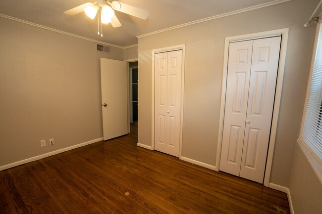 property at 5941 E 27th Pl