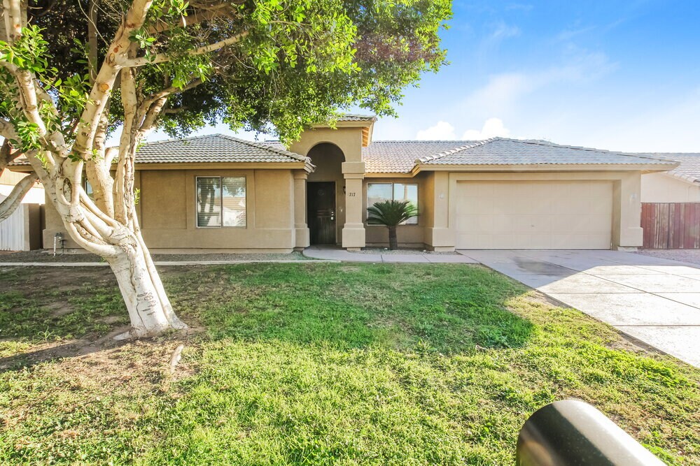 717 E Calle Chulo Rd in Goodyear, AZ - Building Photo