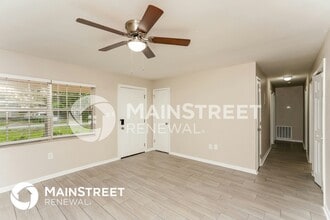 1010 N Bracewell Dr in Plant City, FL - Building Photo - Building Photo