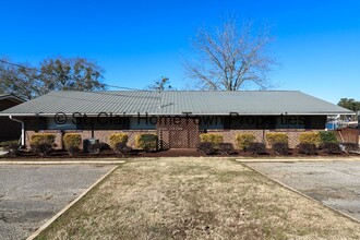 2375 Fraim Dr in Pell City, AL - Building Photo - Building Photo