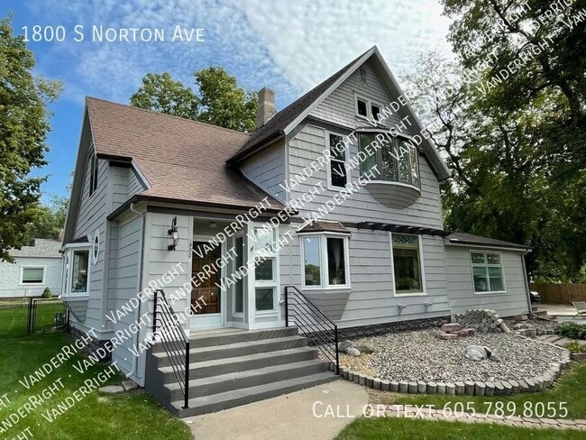 1800 S Norton Ave in Sioux Falls, SD - Building Photo - Building Photo