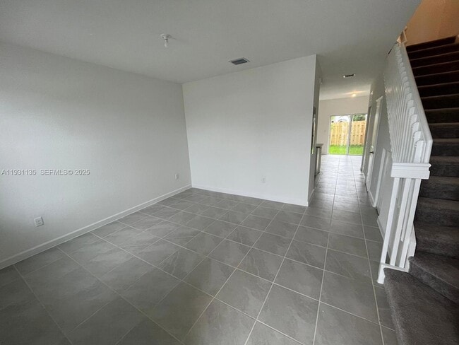 2696 SE 18th St in Homestead, FL - Building Photo - Building Photo