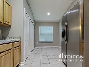 7848 Mariners Harbour Dr in Wesley Chapel, FL - Building Photo - Building Photo