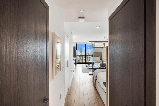 398 NE 5th St, Unit SI ID1504036P
