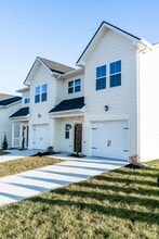 6612 Johnbo way in Knoxville, TN - Building Photo - Building Photo