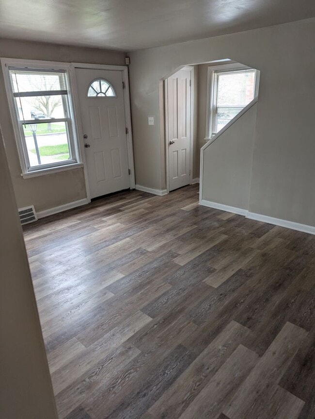 5736 South Blvd in Maple Heights, OH - Building Photo - Building Photo