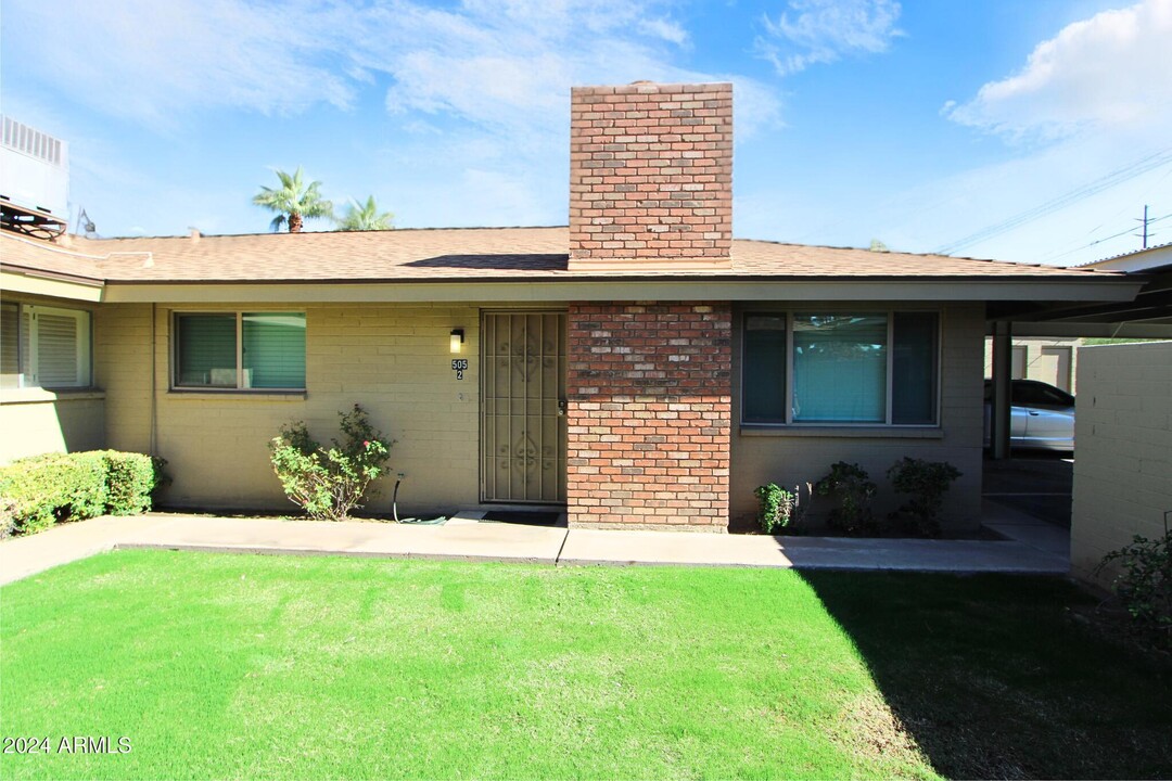 505 E Huntington Dr in Tempe, AZ - Building Photo