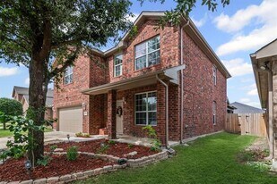 9016 Stone Mill Ln in Fort Worth, TX - Building Photo