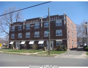 49 Cedar St in New Britain, CT - Building Photo - Building Photo