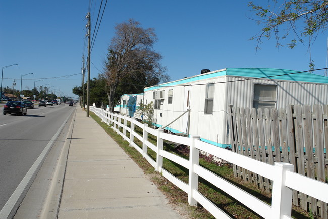 955 S Nova Rd in Ormond Beach, FL - Building Photo - Building Photo