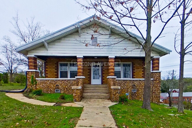 property at 916 Indiana St