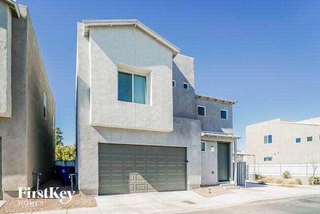 2845 N Fair Oaks Ave in Tucson, AZ - Building Photo - Building Photo
