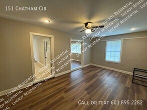 151 Chatham Cir in Jackson, MS - Building Photo - Building Photo